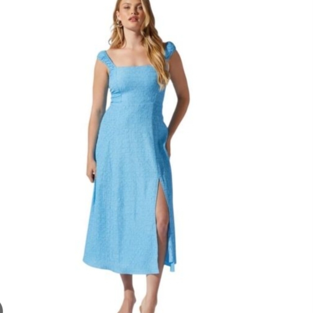 Astr‎ Vibrant Blue Square-Neck Maxi Dress with Ruched Straps